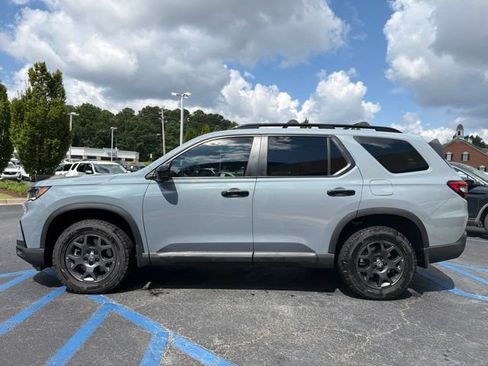 Certified 2025 Honda Pilot TrailSport image 14