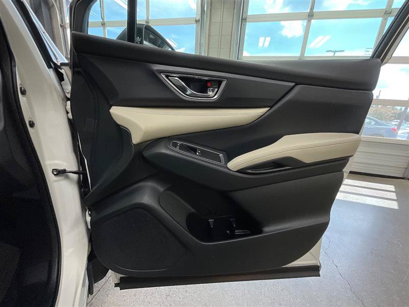 Used 2023 Subaru Ascent Limited AWD/4WD image 31