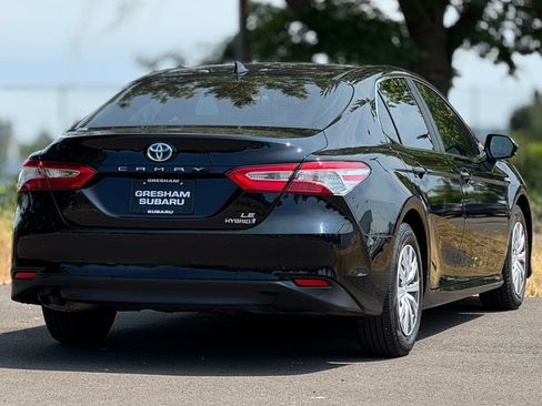 Used 2019 Toyota Camry LE FWD image 7