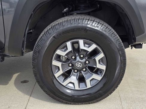 Certified 2023 Toyota Tacoma TRD Off-Road w/ TRD Premium Off Road Package AWD/4WD image 9