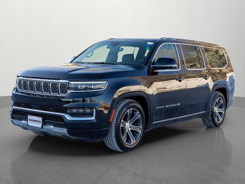 Used 2024 Jeep Grand Wagoneer L 4WD image 3