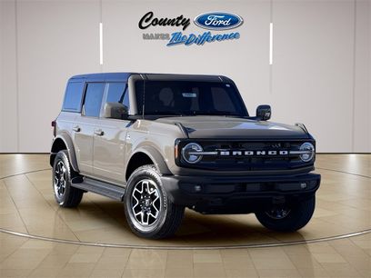 New 2025 Ford Bronco Outer Banks