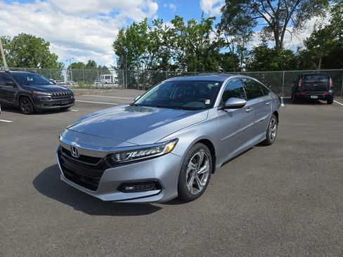 Used 2020 Honda Accord EX image 2