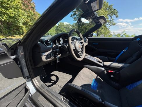 Certified 2025 Porsche 718 Boxster Spyder RS image 4