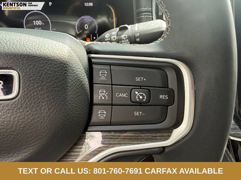 Used 2022 Jeep Wagoneer Series III w/ Rear Seat Video Group 1 AWD/4WD image 16