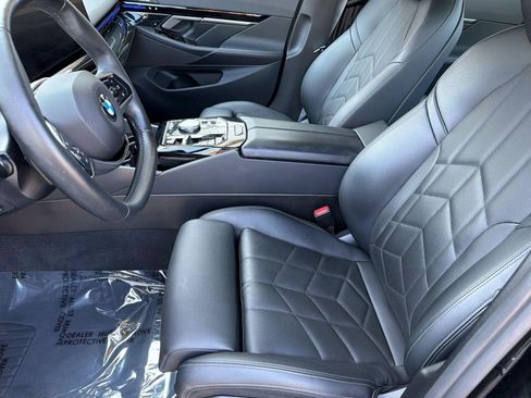 Used 2026 BMW 530i RWD image 5