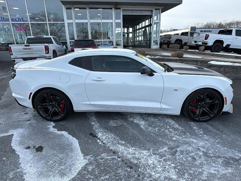 Certified 2019 Chevrolet Camaro SS image 8