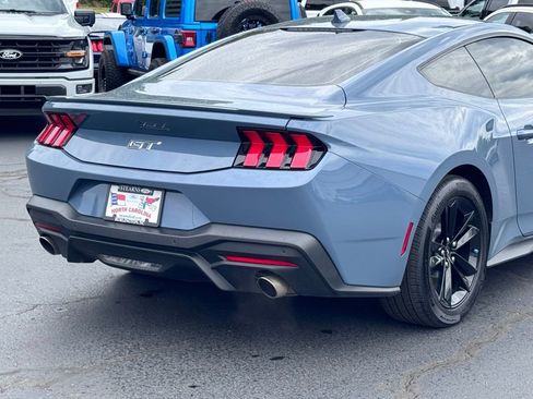 Used 2025 Ford Mustang GT RWD image 35