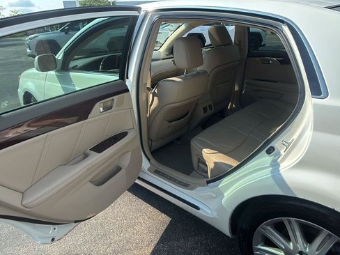 Used 2010 Toyota Avalon Limited FWD image 22