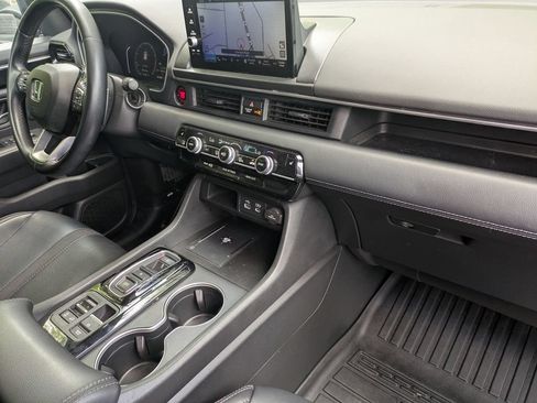 Used 2024 Honda Pilot Touring image 26