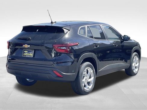 New 2026 Chevrolet Trax LS w/ LS Convenience Package image 3