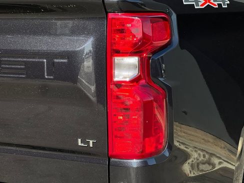 Used 2023 Chevrolet Silverado 1500 LT AWD/4WD image 26