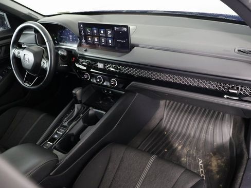 Used 2024 Honda Accord Sport image 9