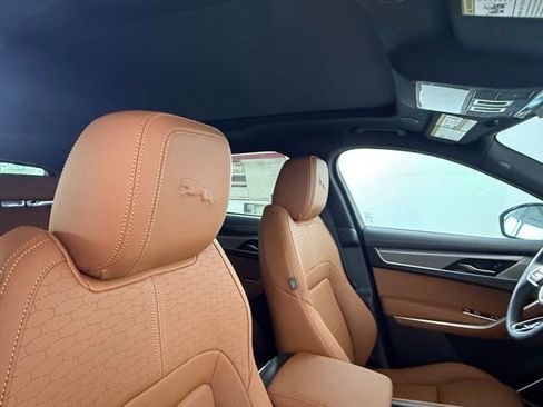 Certified 2026 Jaguar F-PACE R-Dynamic S image 37