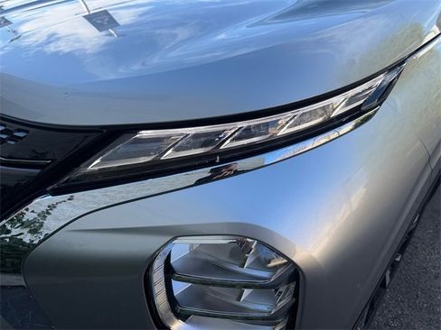 Used 2024 Mitsubishi Outlander SE image 31