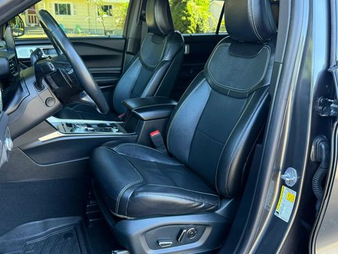Used 2020 Ford Explorer ST w/ ST Street Pack AWD/4WD image 13