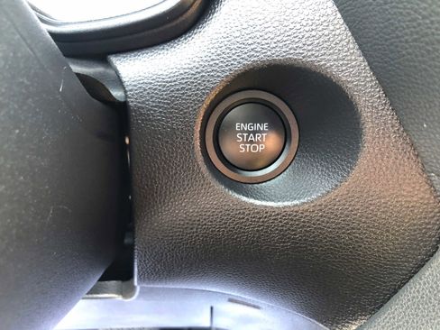 Certified 2025 Toyota Corolla Cross LE AWD/4WD image 19