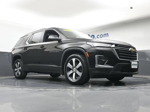 Used 2023 Chevrolet Traverse LT w/ LT Premium Package AWD/4WD image 28