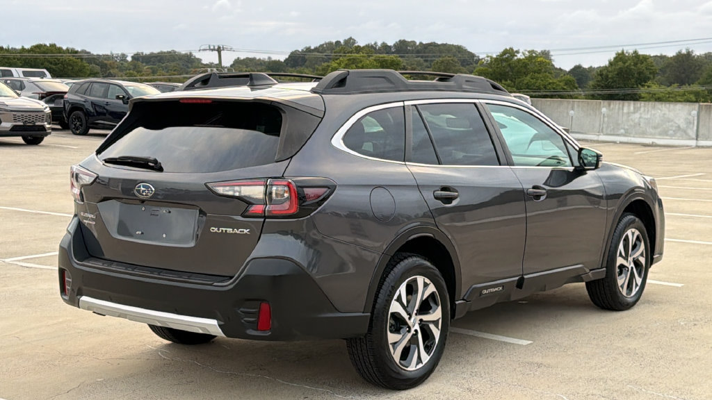 Used 2020 Subaru Outback Limited w/ Tech Package 2 AWD/4WD image 4