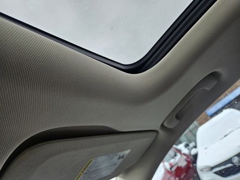 Certified 2021 Buick Envision Avenir image 38