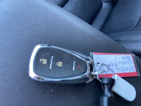 Used 2020 Chevrolet Equinox LS image 42