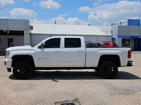 Used 2015 GMC Sierra 2500 Denali w/ Duramax Plus Package AWD/4WD image 43