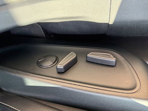 Used 2022 Ford Escape SEL image 26