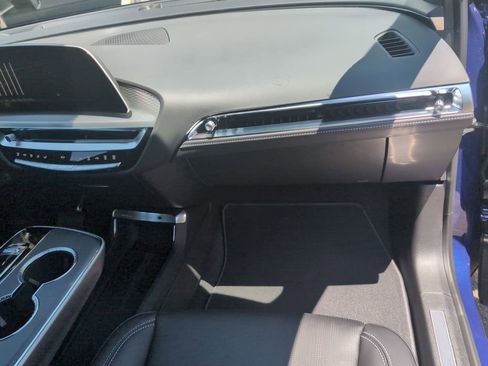 New 2025 Cadillac Lyriq Sport image 18