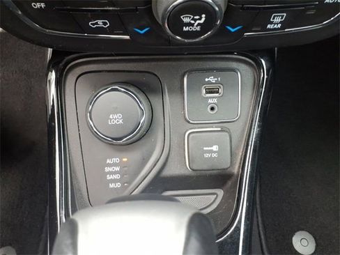 Used 2019 Jeep Compass Limited image 19