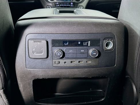 Used 2017 Chevrolet Tahoe LT image 26