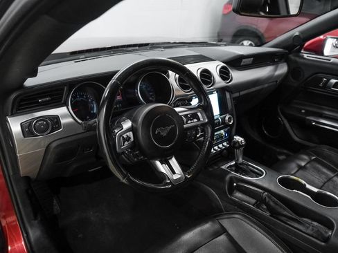 Used 2019 Ford Mustang Premium RWD image 3