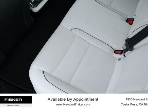 Used 2021 Tesla Model S Plaid image 18