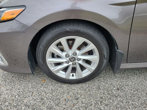 Used 2023 Toyota Camry LE image 27