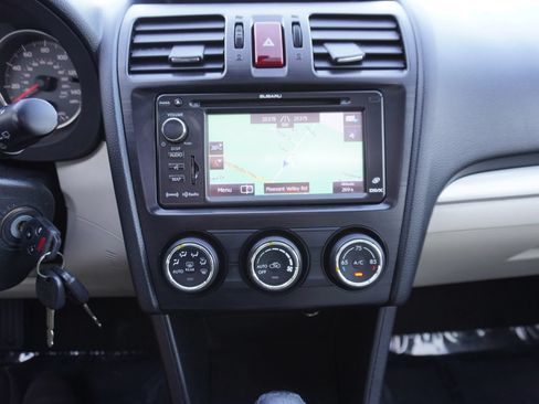 Used 2013 Subaru Crosstrek 2.0i Limited AWD/4WD image 13