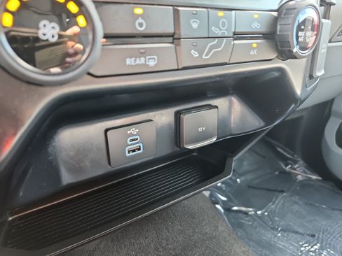 Used 2024 Ford F250 XL w/ STX Appearance Package AWD/4WD image 21
