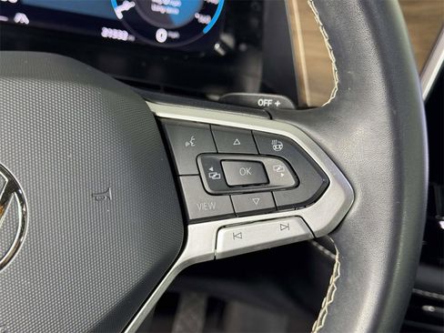 Used 2024 Volkswagen Atlas SE image 23