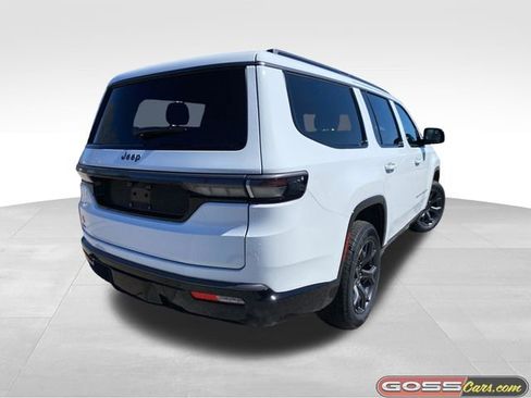 New 2026 Jeep Grand Wagoneer Limited AWD/4WD image 3