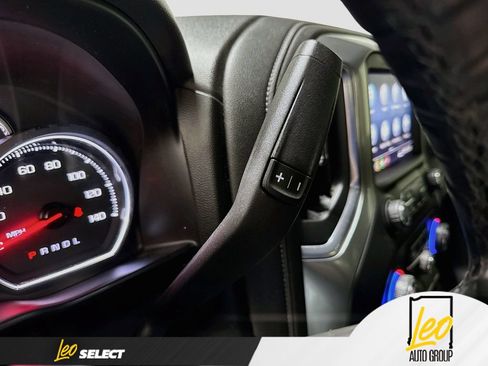 Used 2020 Chevrolet Silverado 1500 LT Trail Boss AWD/4WD image 19