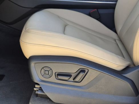 Used 2026 Audi Q7 3.0T Premium AWD/4WD image 30
