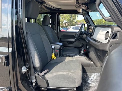 Used 2024 Jeep Wrangler Sport S image 27