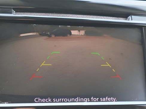 Used 2019 Nissan Rogue SV image 25