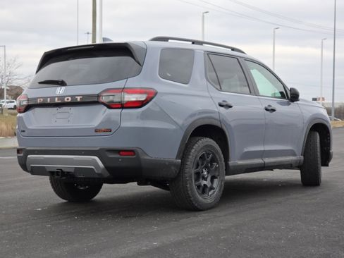 New 2026 Honda Pilot TrailSport image 18