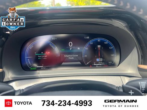 Used 2025 Toyota Crown Signia AWD/4WD image 26