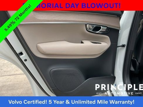Certified 2025 Volvo XC90 B6 Plus AWD/4WD image 33