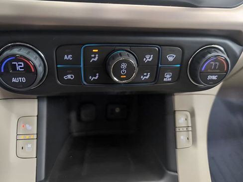 Used 2018 GMC Acadia Denali image 14