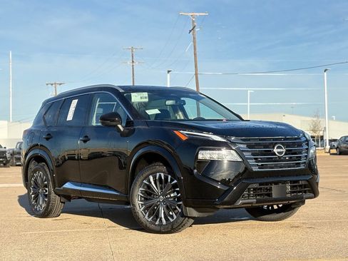 New 2026 Nissan Rogue Platinum image 4