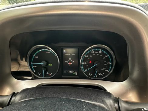 Used 2016 Toyota RAV4 XLE w/ Convenience Package AWD/4WD image 12
