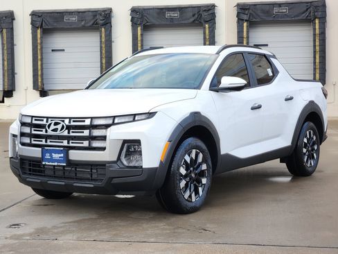 New 2026 Hyundai Santa Cruz SEL FWD image 2