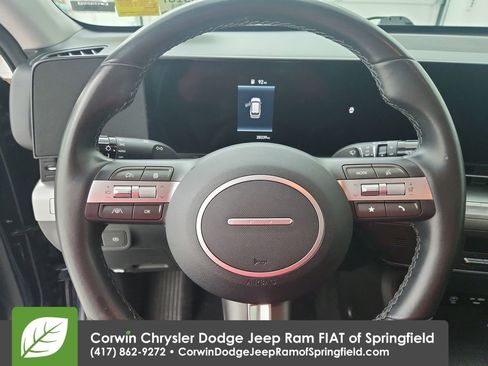 Used 2025 Hyundai Kona SEL image 22