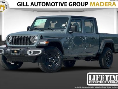 New 2025 Jeep Gladiator Sport